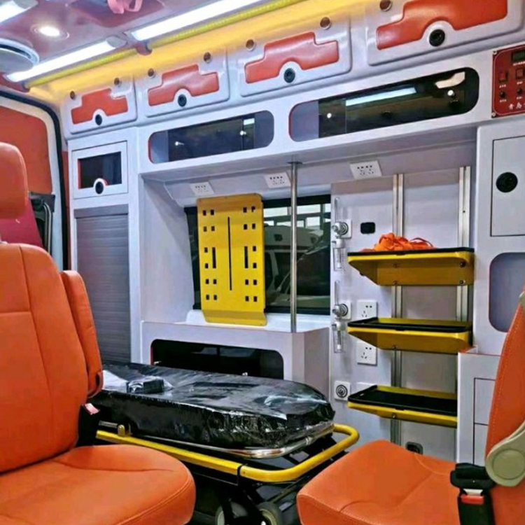 望谟长途救护车护送病人租赁价格