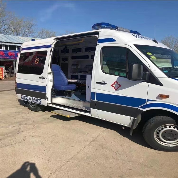 望谟私人长途救护车出租转院回家